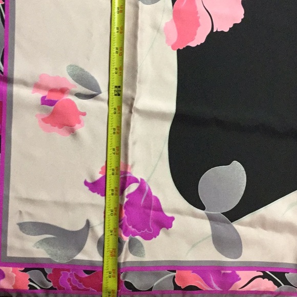 Leonard Paris Silk scarf - Picture 6 of 6